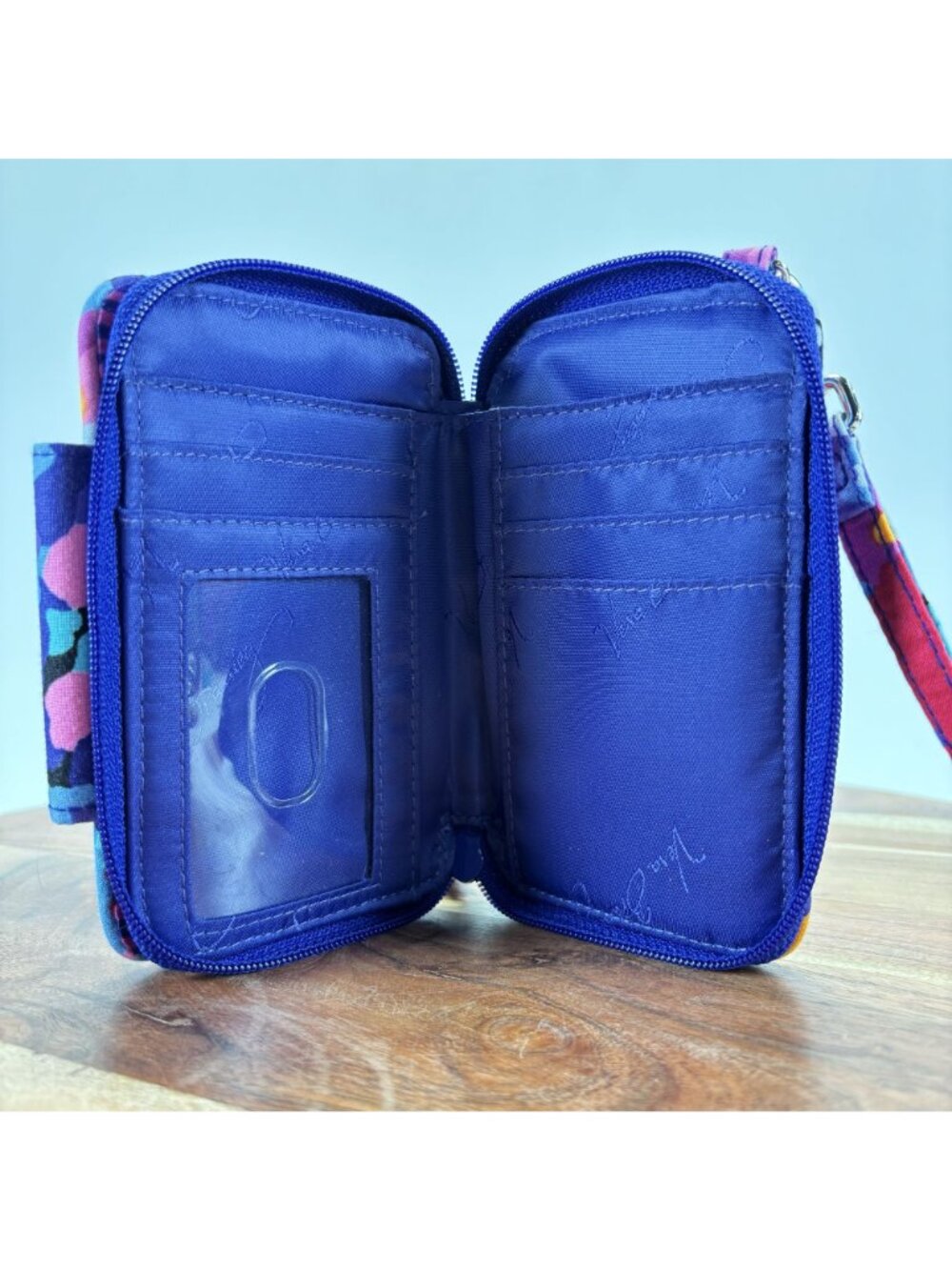 Vera Bradley IMPRESSIONISTA Your Turn Smartphone Wristlet Floral Wallet Retired - Picture 6 of 7